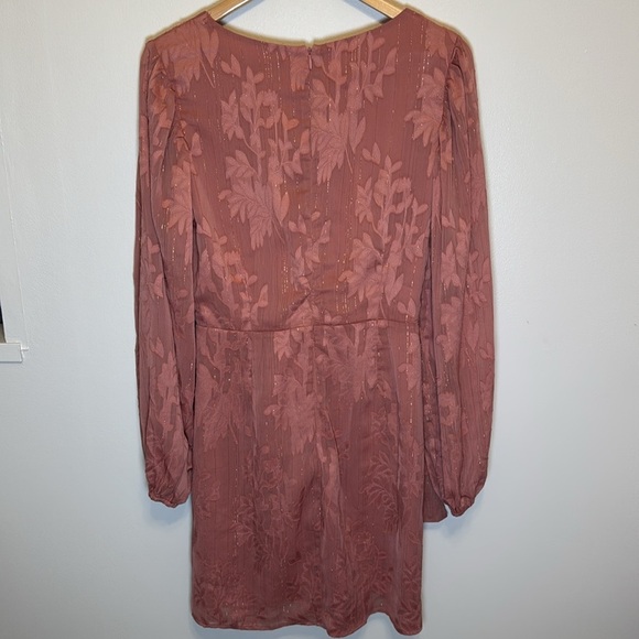Lulus Mauve Long  Sleeved Floral Flirty Sparkly Lined Mini Dress Size M - Picture 7 of 16